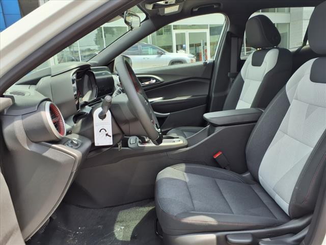 new 2025 Chevrolet Trax car, priced at $24,196