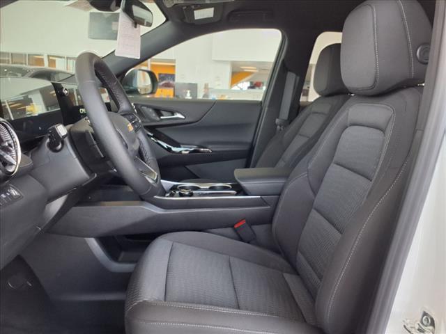 new 2026 Chevrolet Equinox car, priced at $28,995
