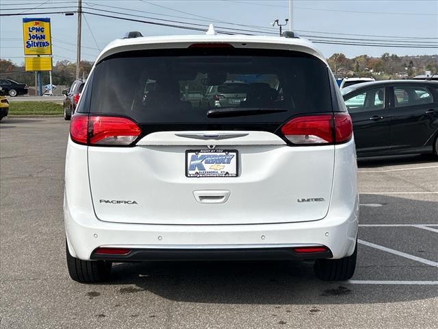 used 2019 Chrysler Pacifica car, priced at $23,357