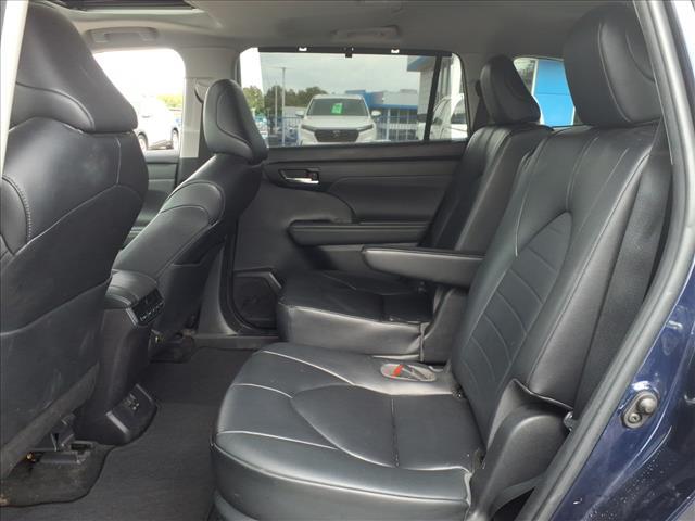 used 2023 Toyota Highlander car, priced at $23,999