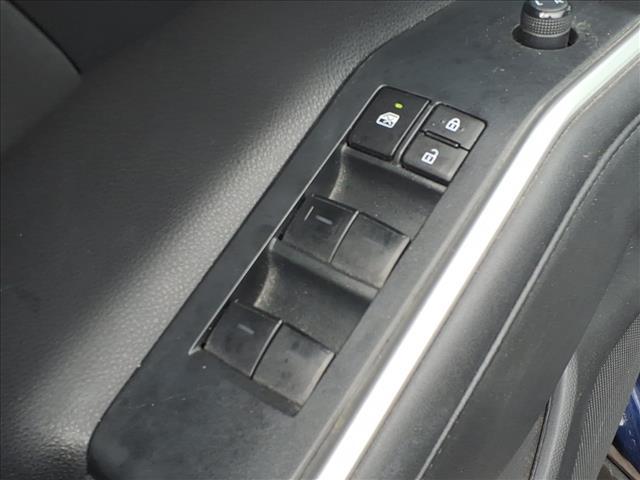 used 2023 Toyota Highlander car, priced at $23,999