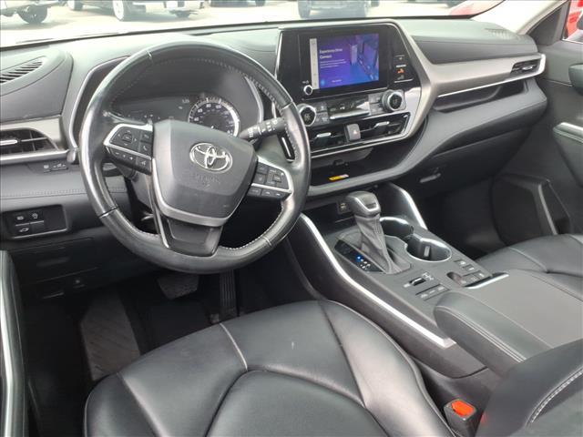 used 2023 Toyota Highlander car, priced at $23,999
