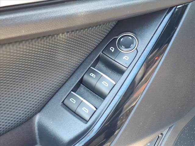 used 2025 Chevrolet Equinox car, priced at $30,249