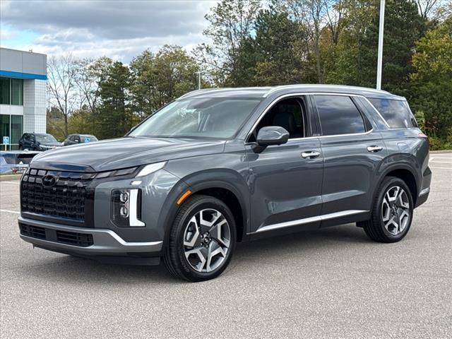 used 2025 Hyundai Palisade car, priced at $44,999