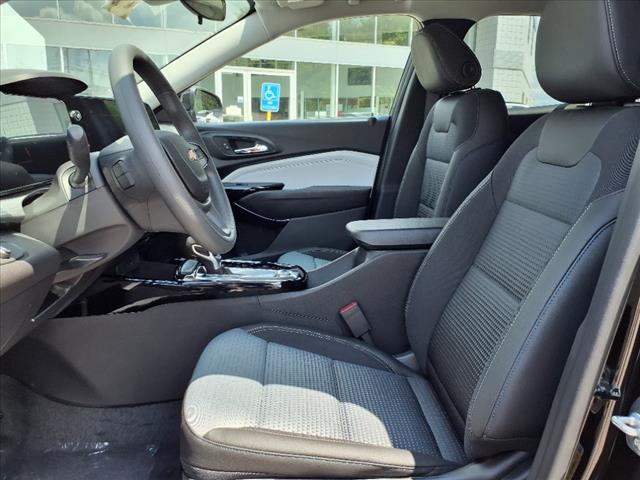 new 2025 Chevrolet Trax car, priced at $23,095