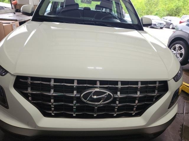 used 2022 Hyundai Venue car, priced at $20,950