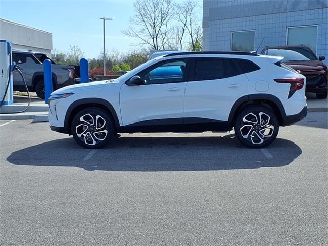 new 2025 Chevrolet Trax car, priced at $26,280