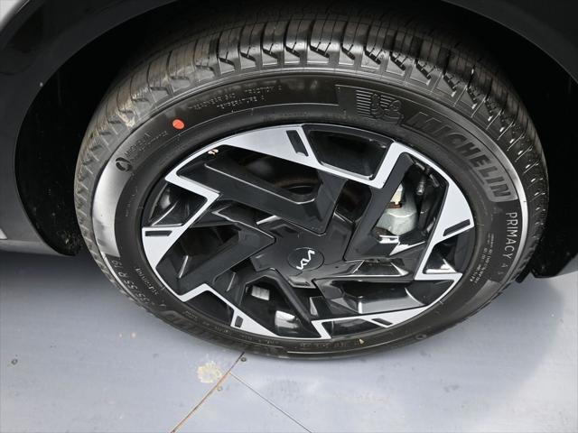 new 2025 Kia Sportage car, priced at $36,810