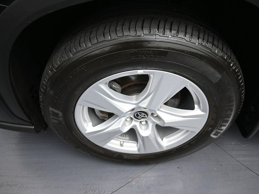 used 2022 Toyota Highlander car, priced at $29,500