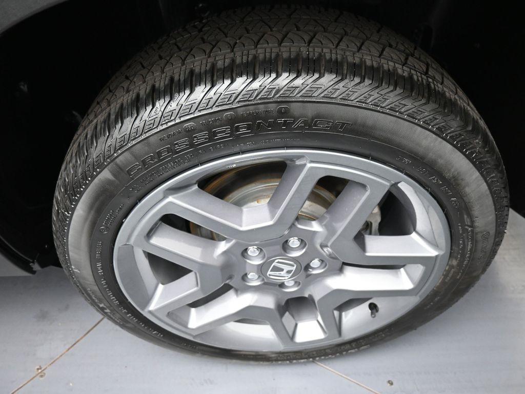 used 2023 Honda Passport car, priced at $32,000