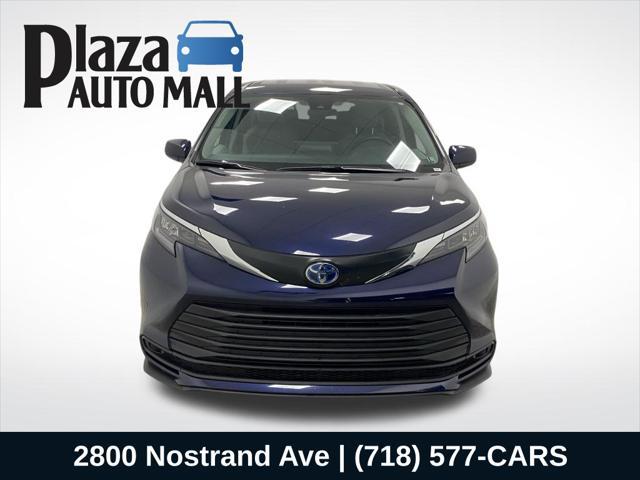 used 2024 Toyota Sienna car, priced at $48,760