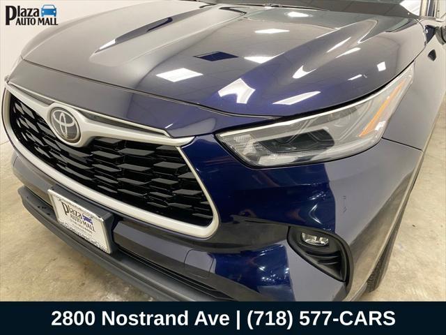 used 2021 Toyota Highlander car, priced at $32,270