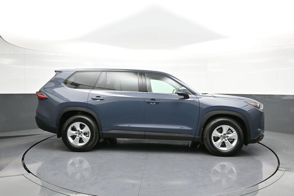 used 2025 Toyota Highlander car, priced at $45,000
