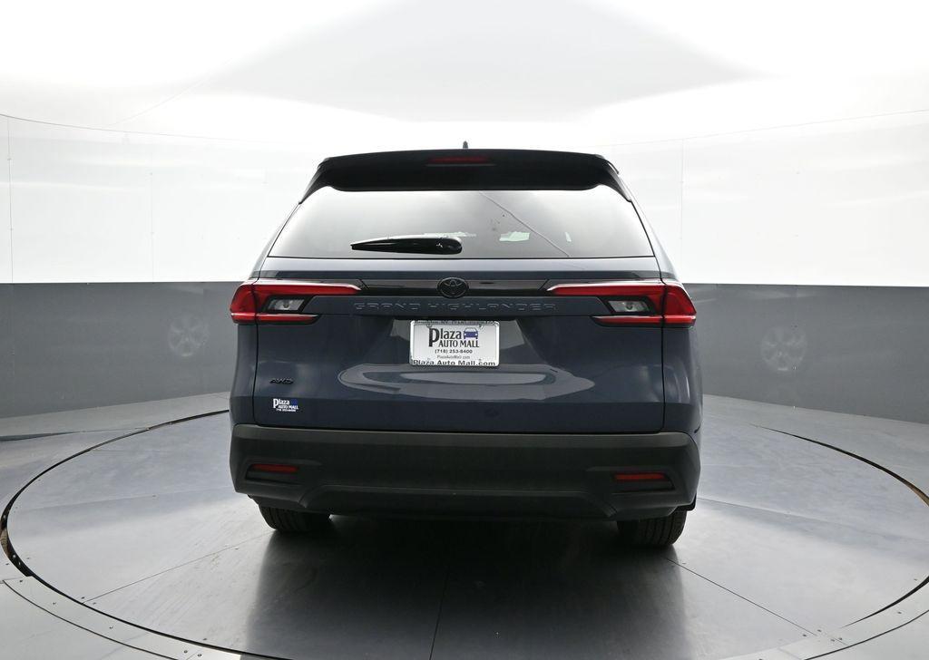 used 2025 Toyota Highlander car, priced at $45,000
