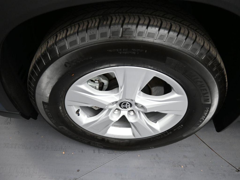 used 2025 Toyota Highlander car, priced at $45,000