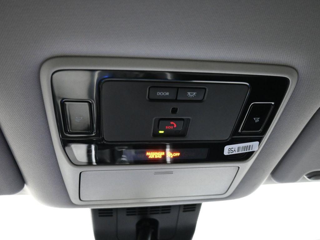 used 2025 Toyota Highlander car, priced at $45,000