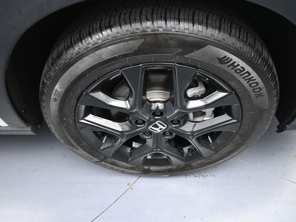 used 2025 Honda HR-V car, priced at $25,700
