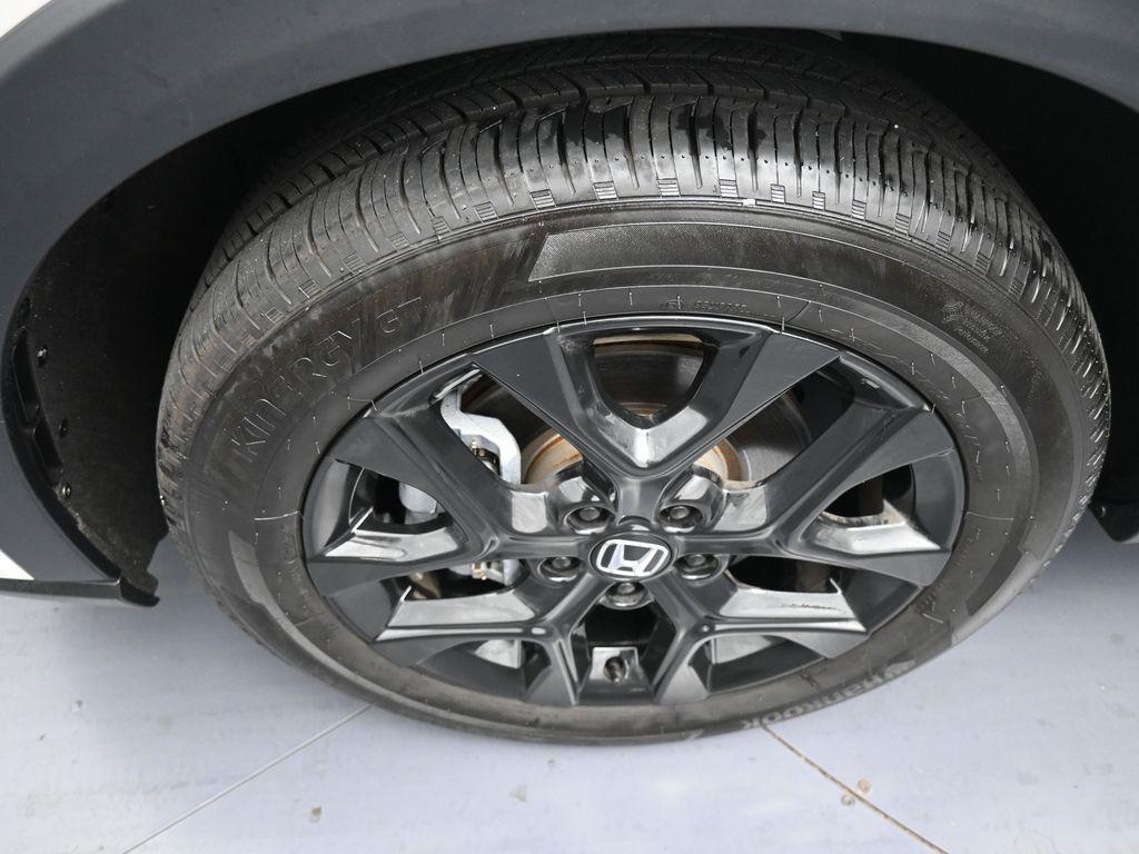 used 2025 Honda HR-V car, priced at $25,700