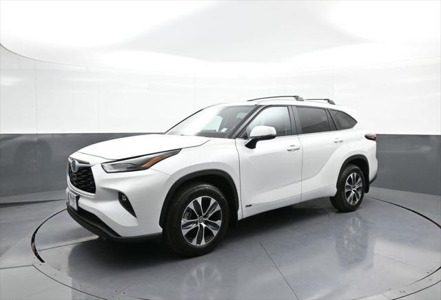 used 2024 Toyota Highlander Hybrid car, priced at $49,500