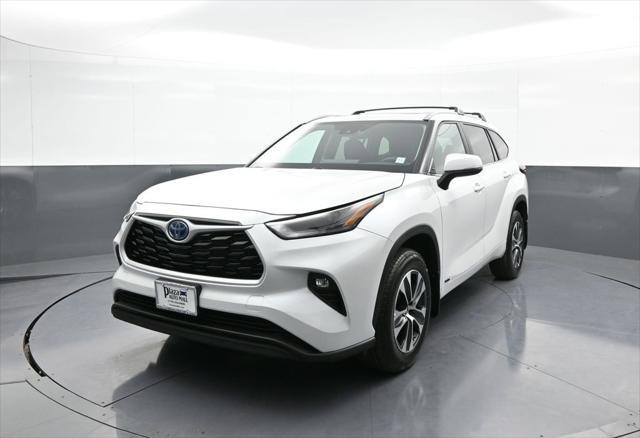 used 2024 Toyota Highlander Hybrid car, priced at $49,500