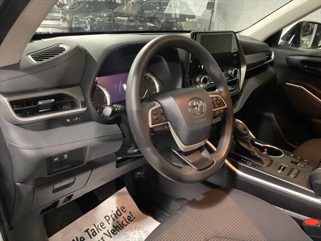 used 2023 Toyota Highlander car, priced at $37,676