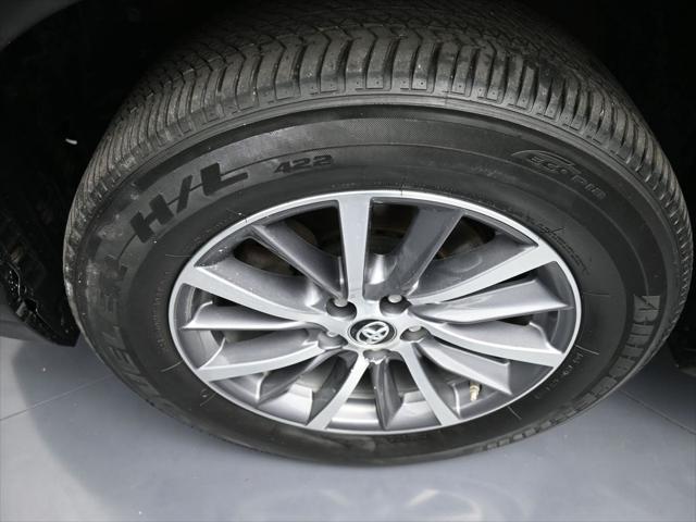 used 2018 Toyota Highlander car, priced at $26,500