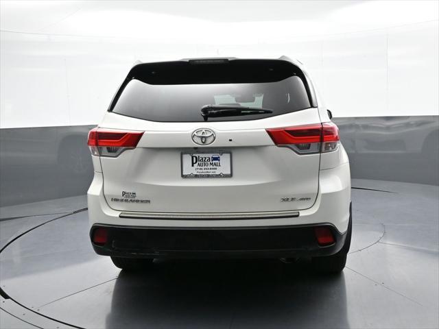 used 2018 Toyota Highlander car, priced at $26,500