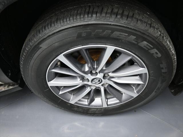 used 2018 Toyota Highlander car, priced at $26,500