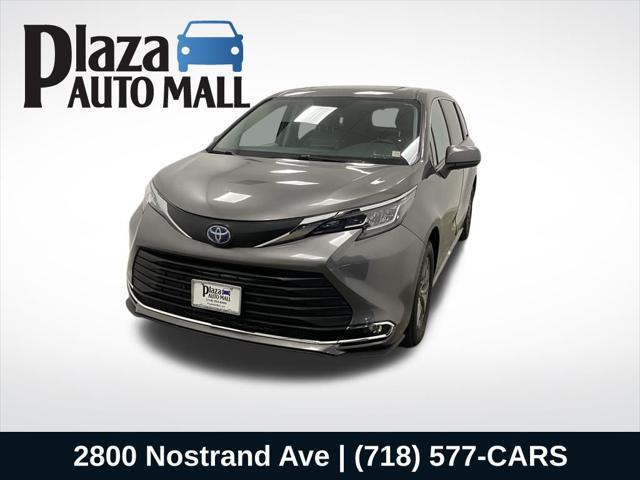 used 2022 Toyota Sienna car, priced at $43,307