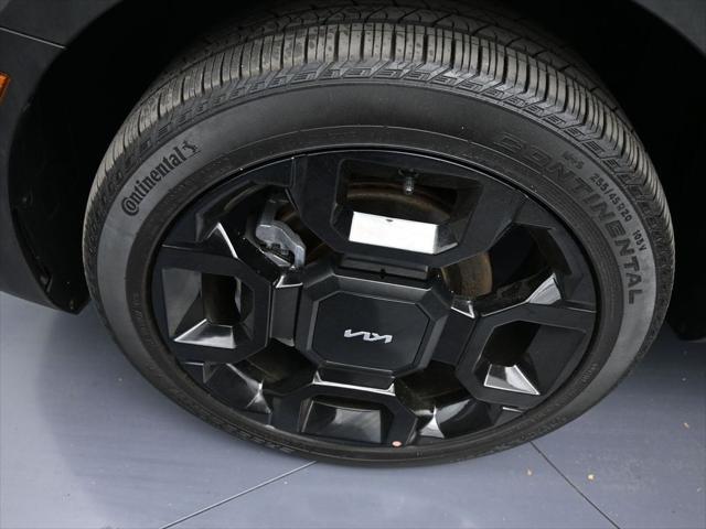 used 2024 Kia Sorento car, priced at $38,000