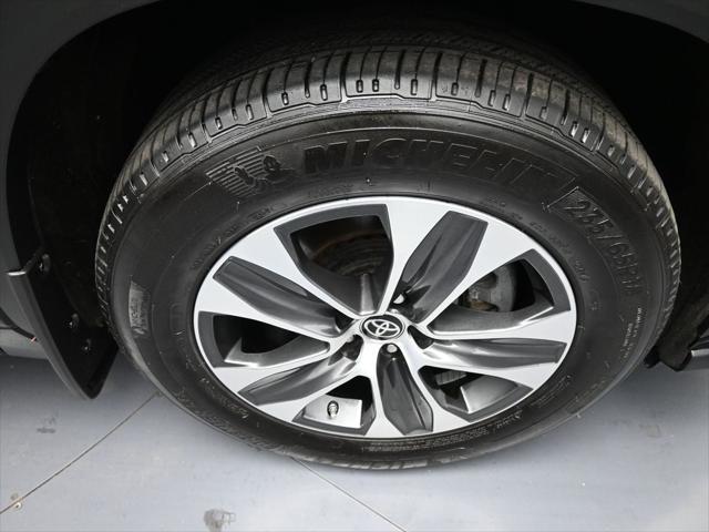 used 2024 Toyota Highlander car, priced at $43,500