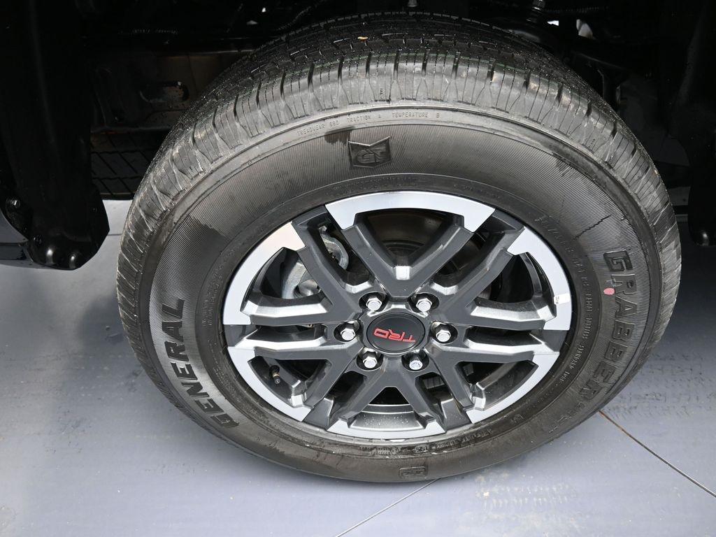 new 2025 Toyota Tacoma car