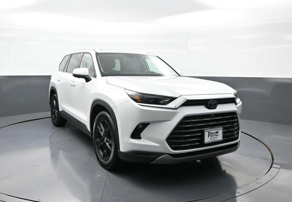 new 2025 Toyota Grand Highlander car