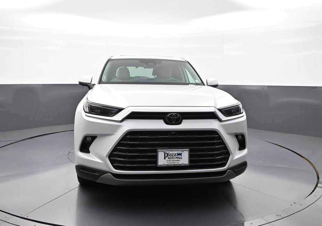 new 2025 Toyota Grand Highlander car