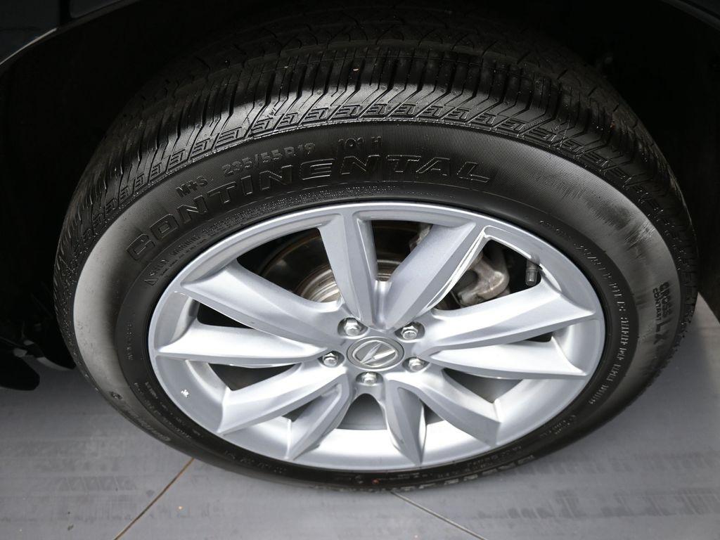used 2024 Acura RDX car, priced at $33,000
