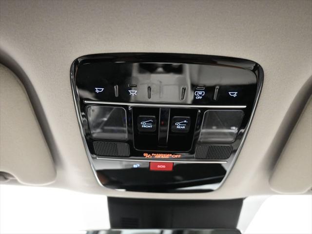 used 2024 Hyundai Santa Fe car, priced at $41,000