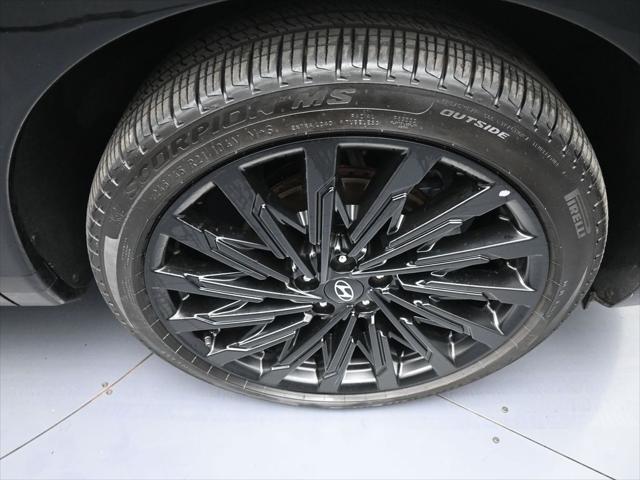 used 2024 Hyundai Santa Fe car, priced at $41,000