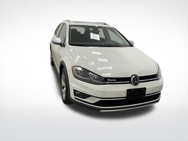 used 2019 Volkswagen Golf Alltrack car, priced at $22,000