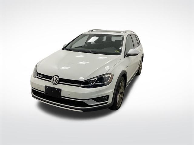 used 2019 Volkswagen Golf Alltrack car, priced at $22,000