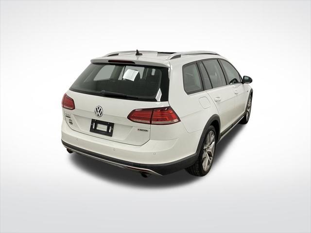 used 2019 Volkswagen Golf Alltrack car, priced at $22,000