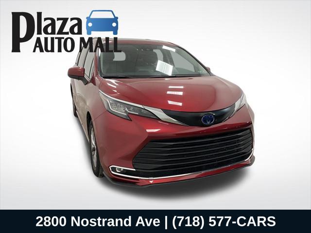 used 2023 Toyota Sienna car, priced at $48,474