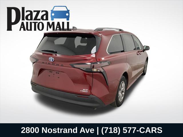 used 2023 Toyota Sienna car, priced at $48,474