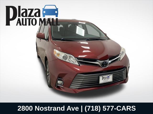 used 2018 Toyota Sienna car, priced at $30,424