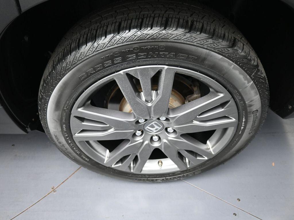used 2022 Honda Pilot car, priced at $27,000