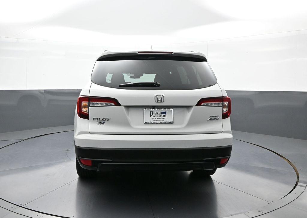 used 2022 Honda Pilot car, priced at $27,000