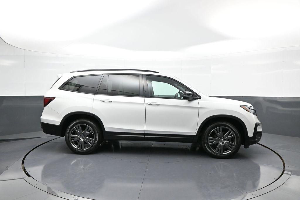 used 2022 Honda Pilot car, priced at $27,000
