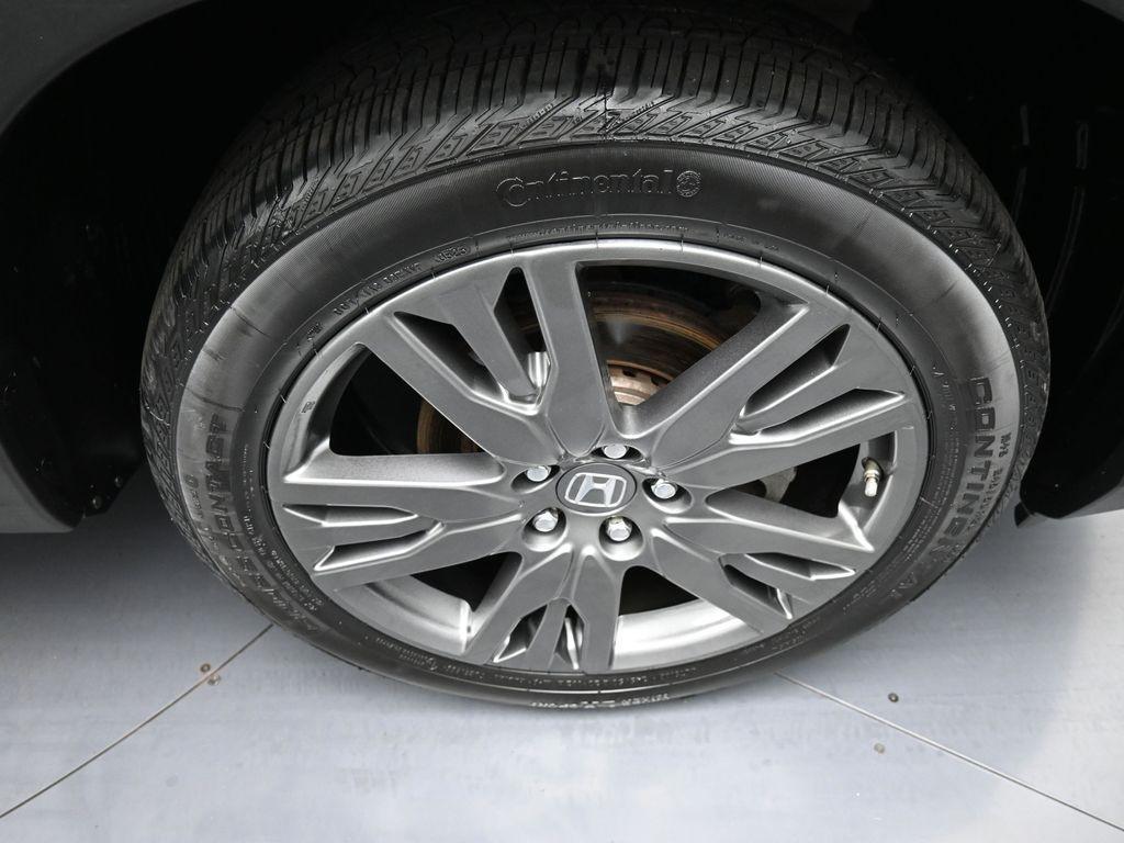 used 2022 Honda Pilot car, priced at $27,000
