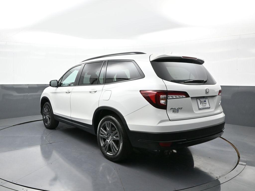 used 2022 Honda Pilot car, priced at $27,000