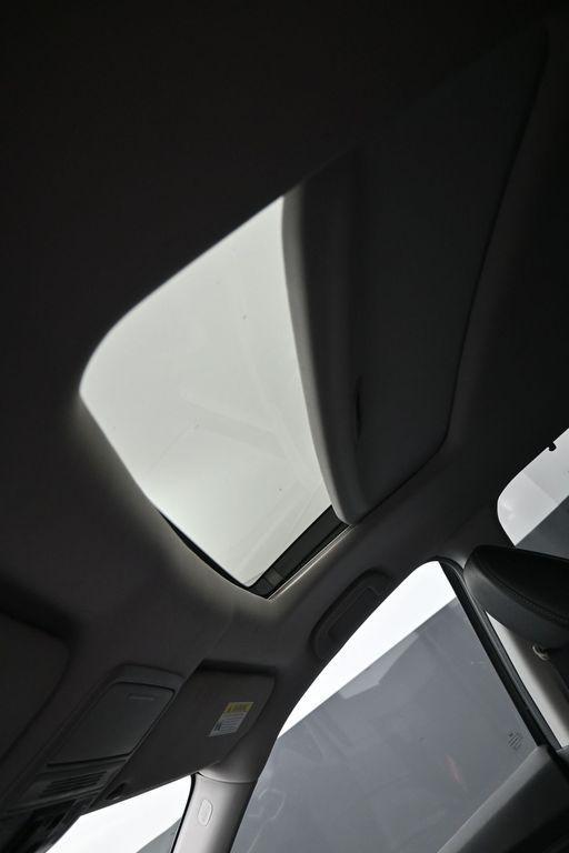 used 2022 Honda Pilot car, priced at $31,600