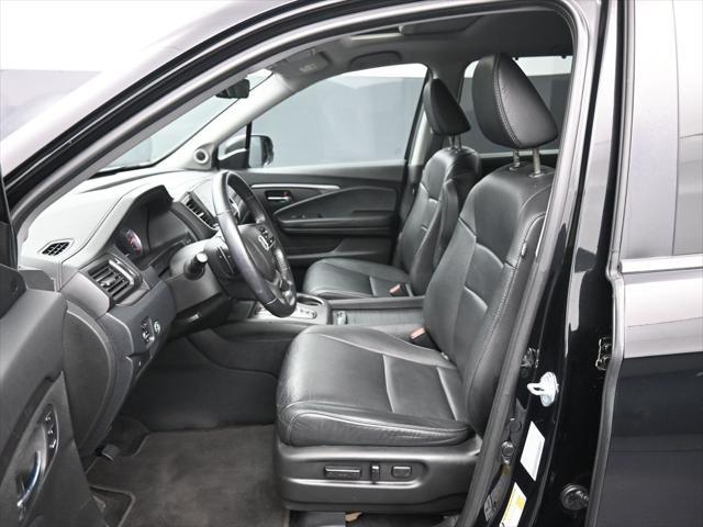 used 2022 Honda Pilot car, priced at $31,600